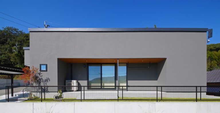 無駄を削ぎ落した家