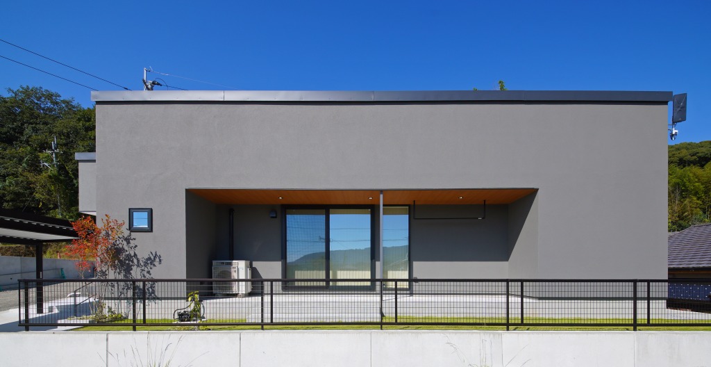 無駄を削ぎ落した家